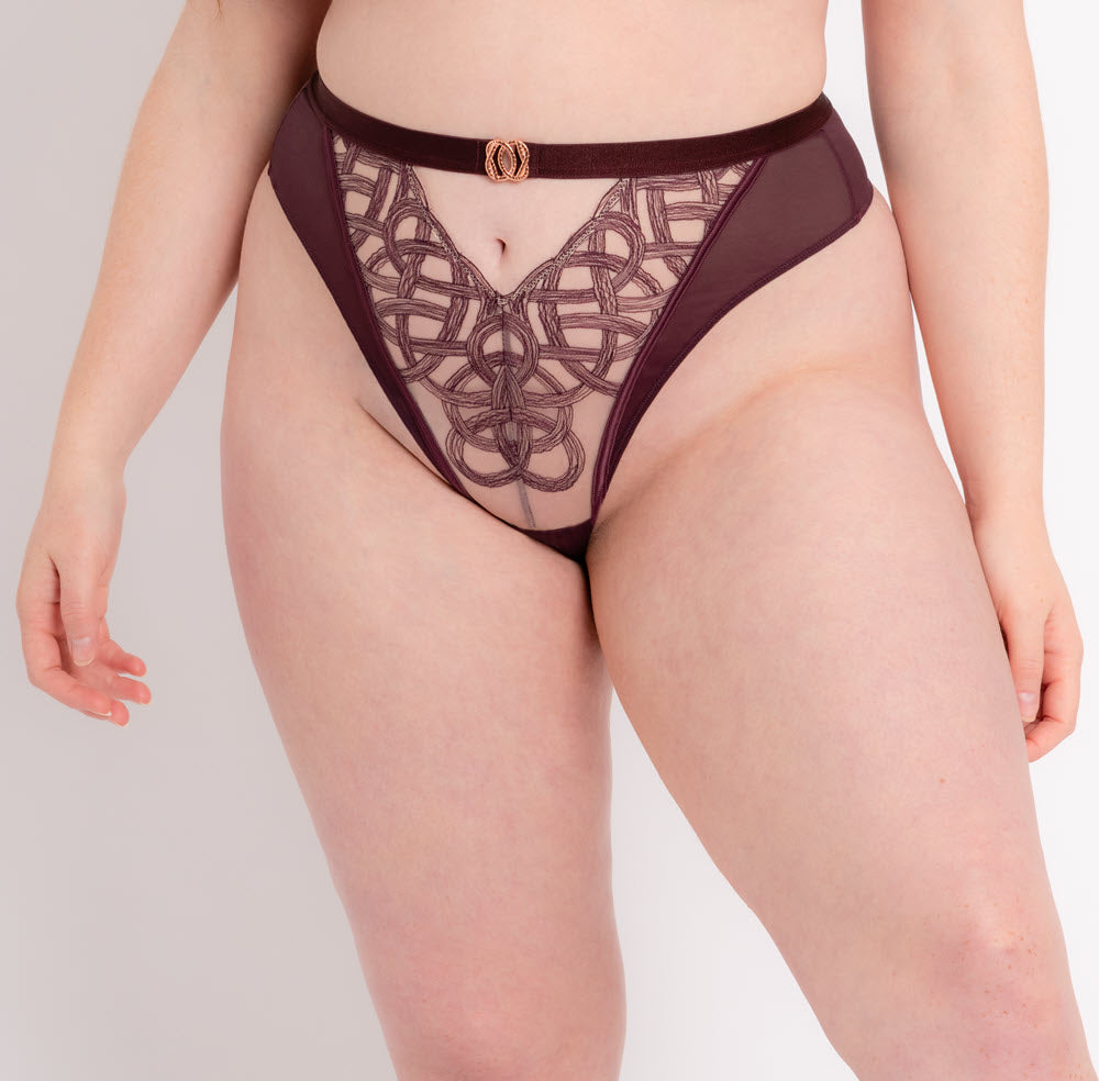 Curvy Kate Scantilly Lovers Knot Fig High Waist Thong Panty 020212 – The  Bra Genie