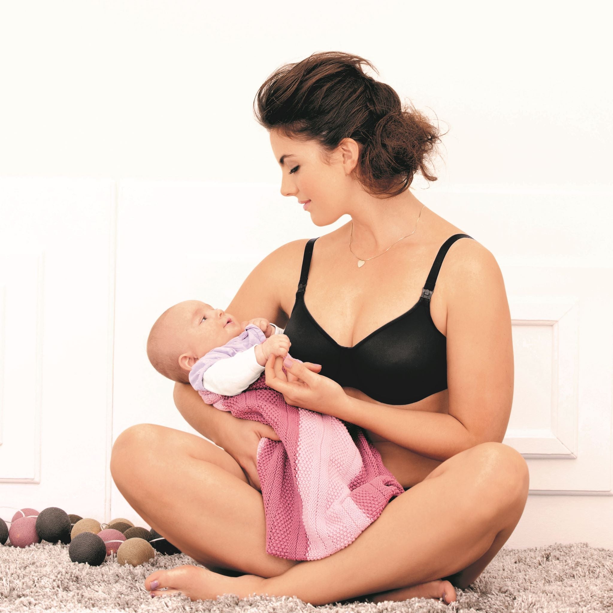 Self-Adhesive Silicone Sticky Bra – Beyond Baby Talk