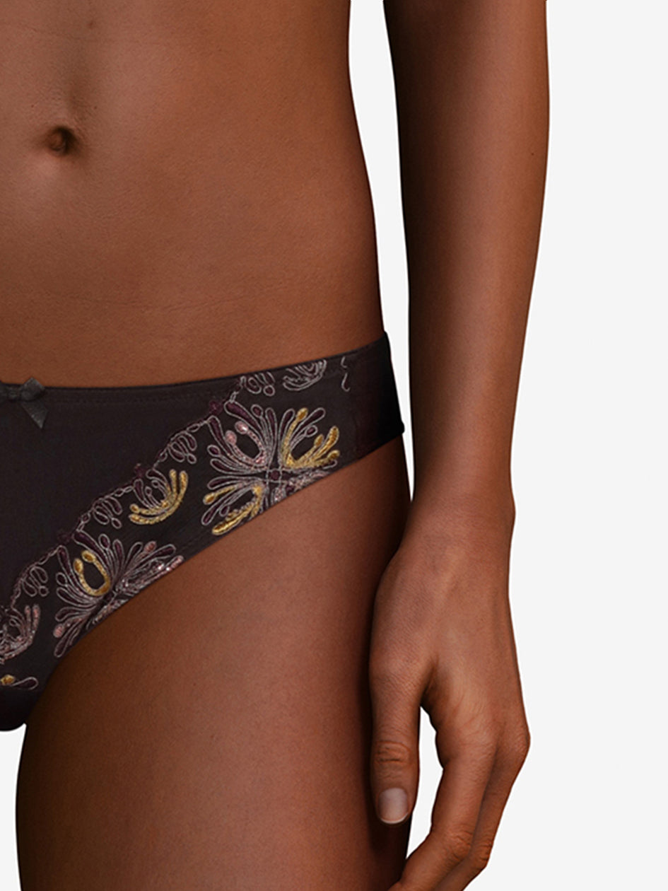 $28 Chantelle Women's Black Absolute Invisible Bikini Briefs Panties Size  XSmall 